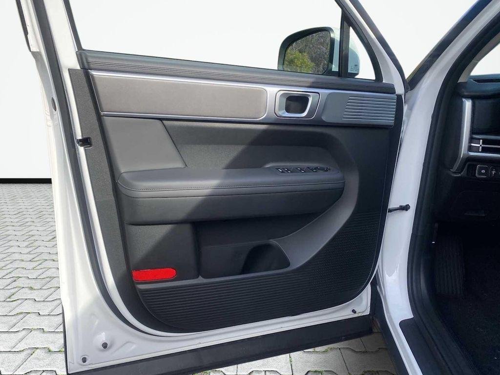 New 2026 White Hyundai SEL image 25