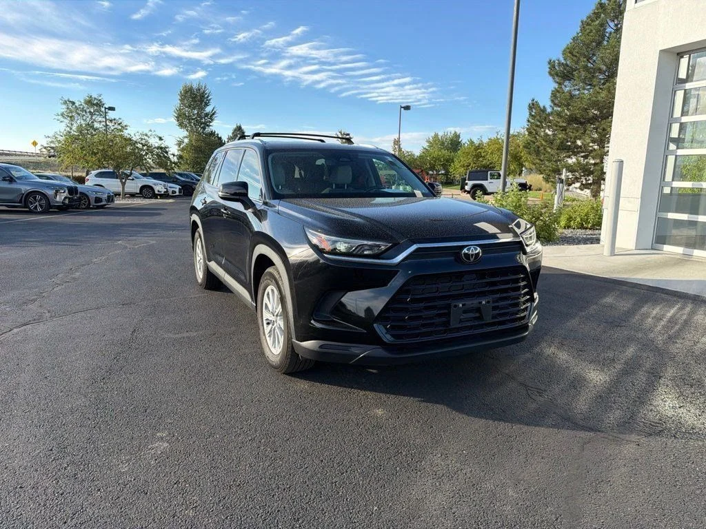 Used 2024 Black Toyota XLE image 7