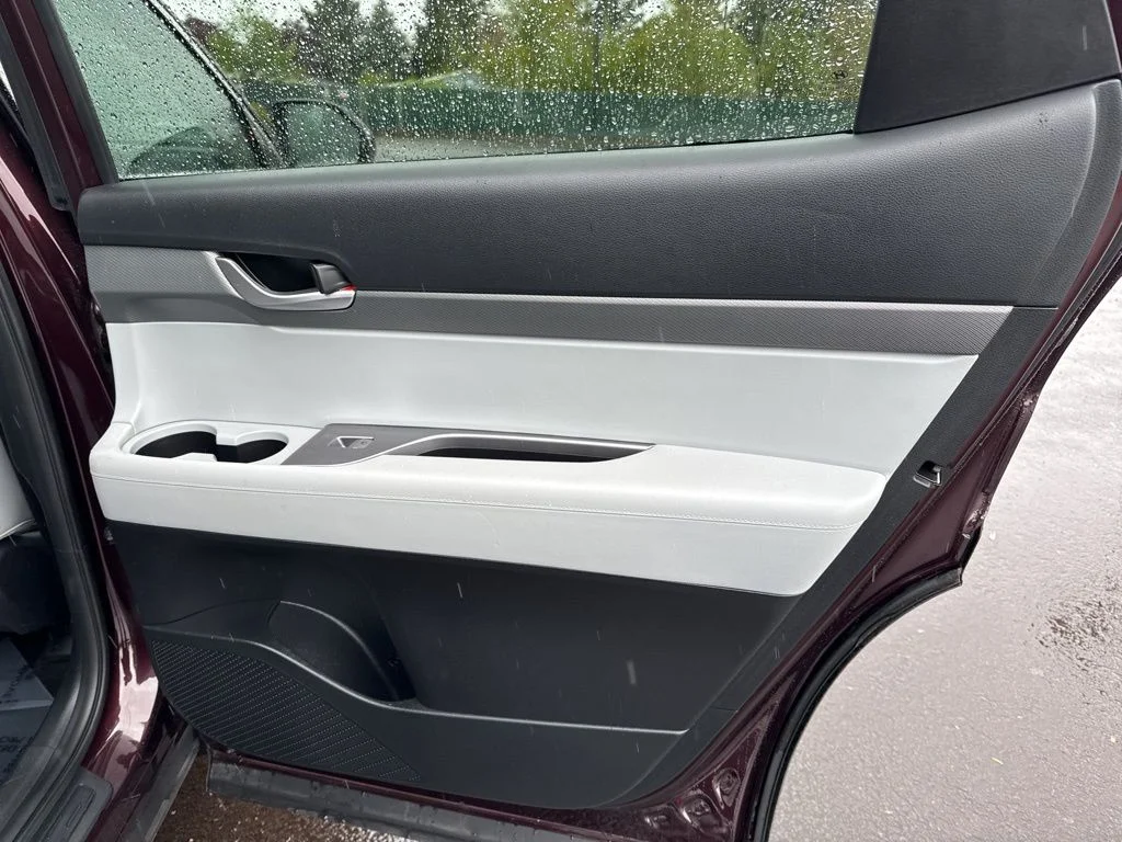 Used 2024 Sierra Burgundy Hyundai SEL image 24