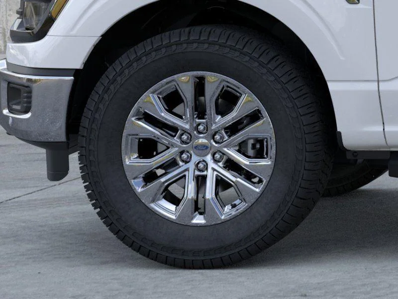 New 2026 Oxford White Ford XLT image 4