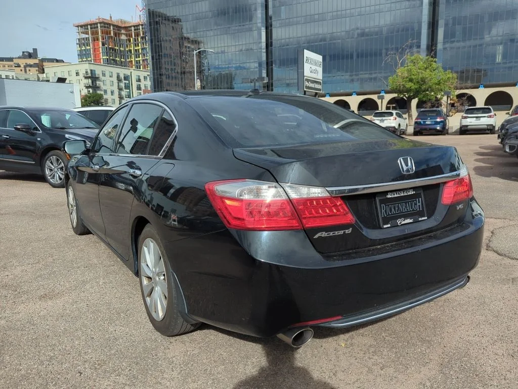Used 2013 Black Honda EX-L image 5