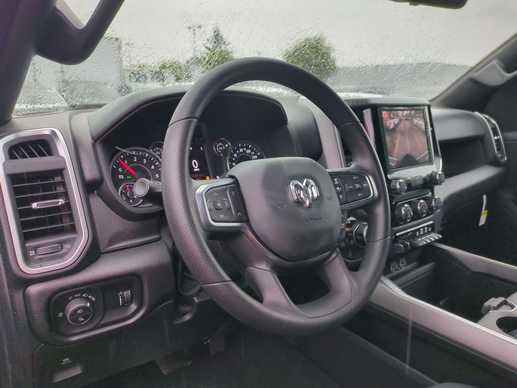 New 2026 Diamond Black Crystal Pearl-Coat Exterior Paint RAM Big Horn/Lone Star image 13