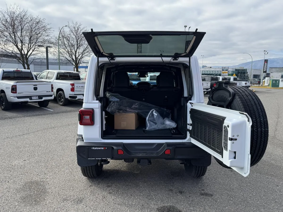 New 2026 White Jeep Sahara image 7