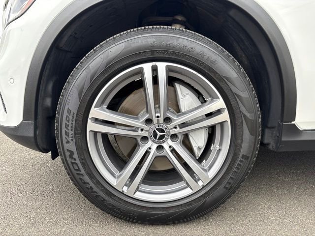 Used 2021  Mercedes-Benz GLC 300 image 18