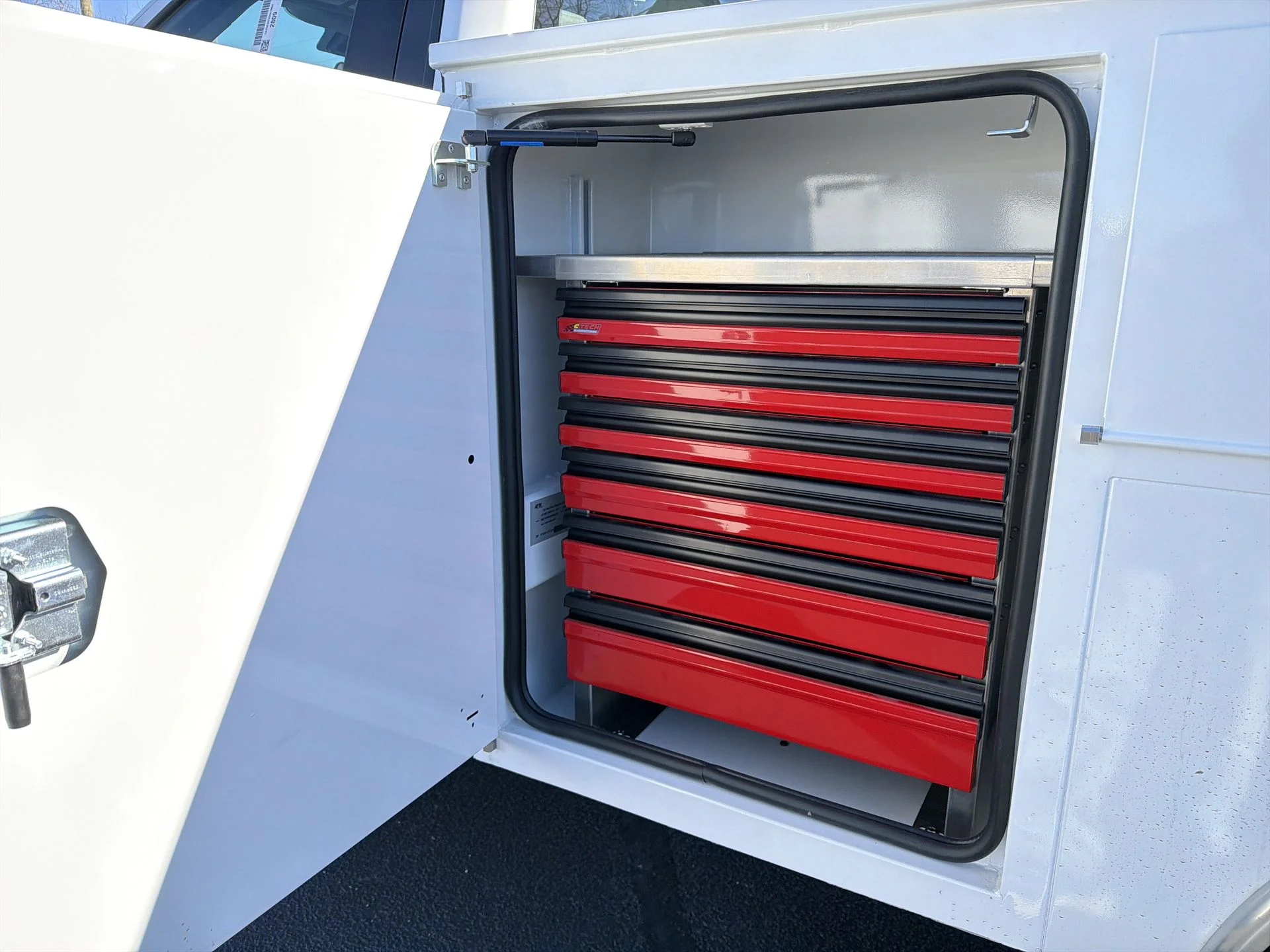 New 2025 Oxford White Ford F-450® XL image 30