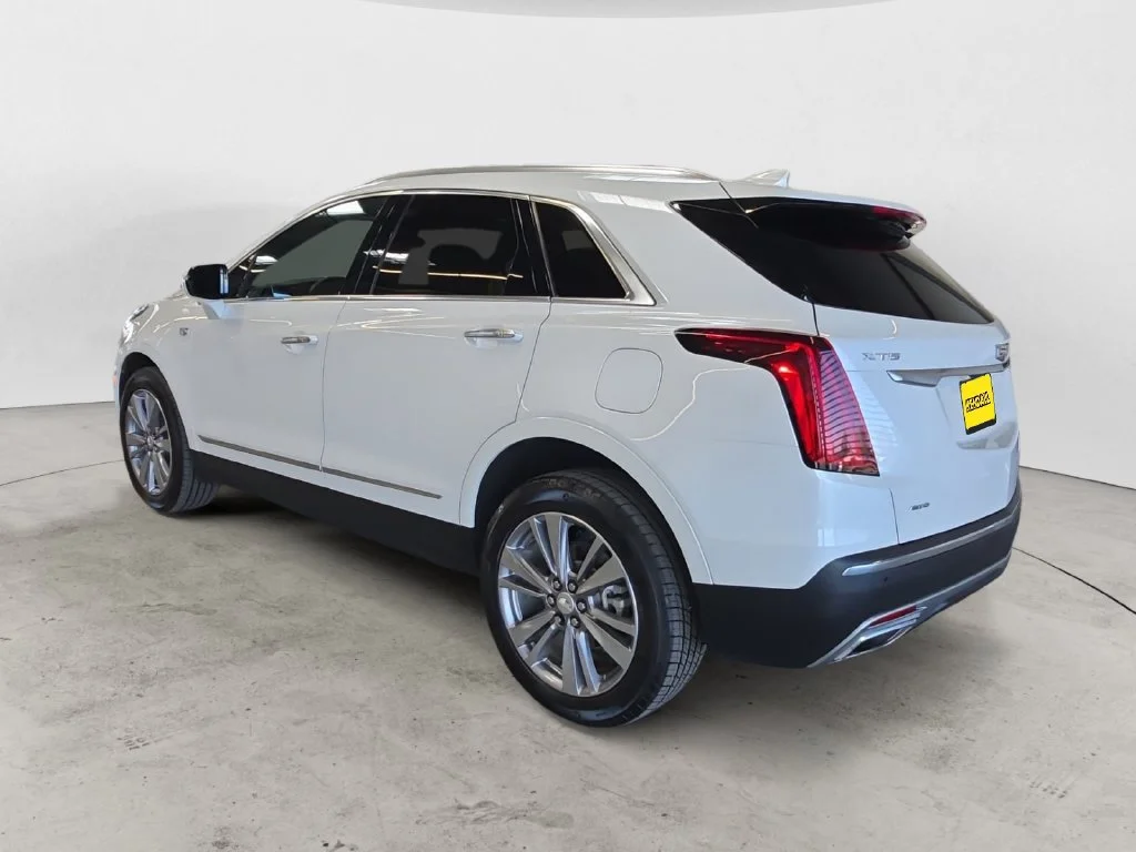 Used 2025 Crystal White Tricoat Cadillac Premium Luxury image 11