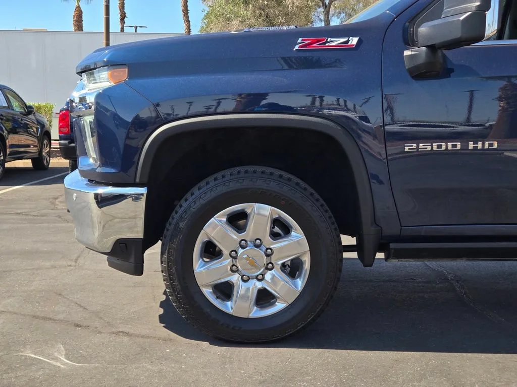 Used 2022 Northsky Blue Metallic Chevrolet LTZ image 9
