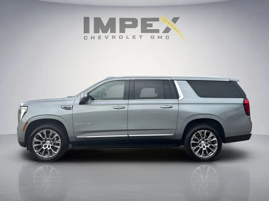 Used 2025 Sterling Metallic GMC Denali image 2