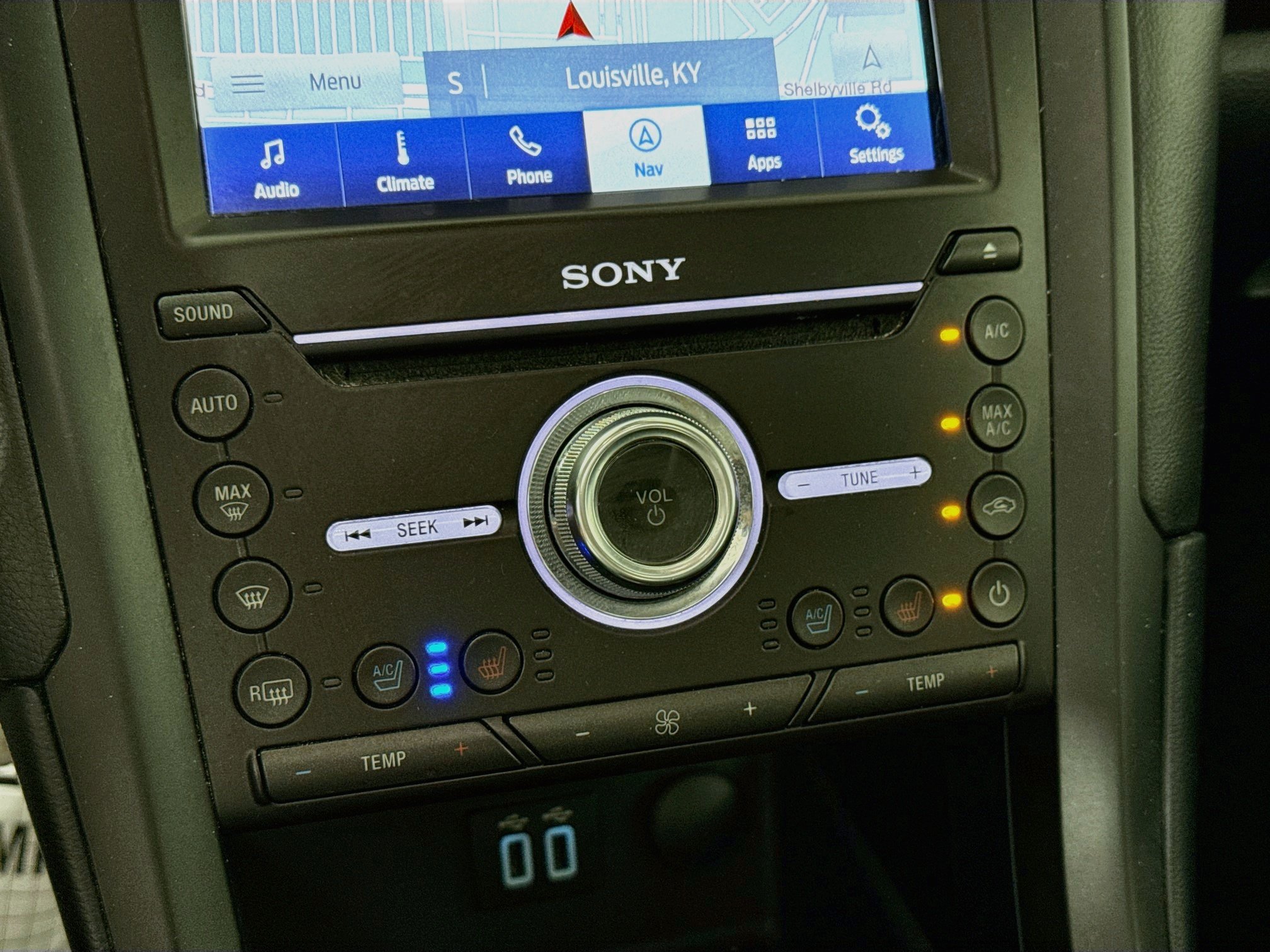 Used 2020 Oxford White Ford Titanium image 16