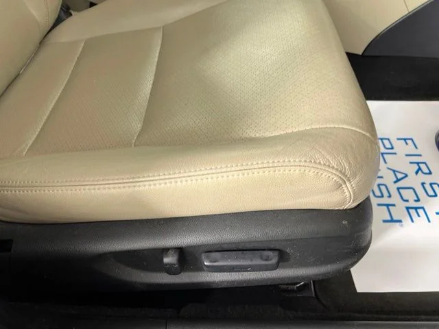Used 2015 Champagne Frost Pearl Honda EX-L image 42