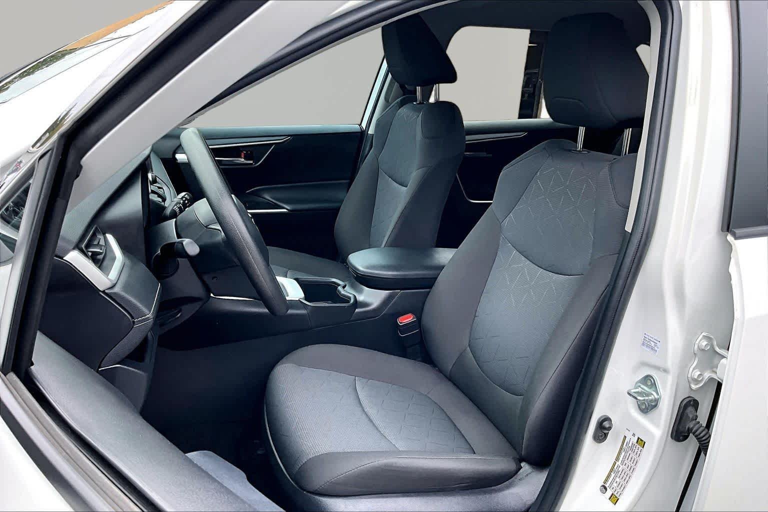 Used 2024 Ice Cap Toyota XLE image 8