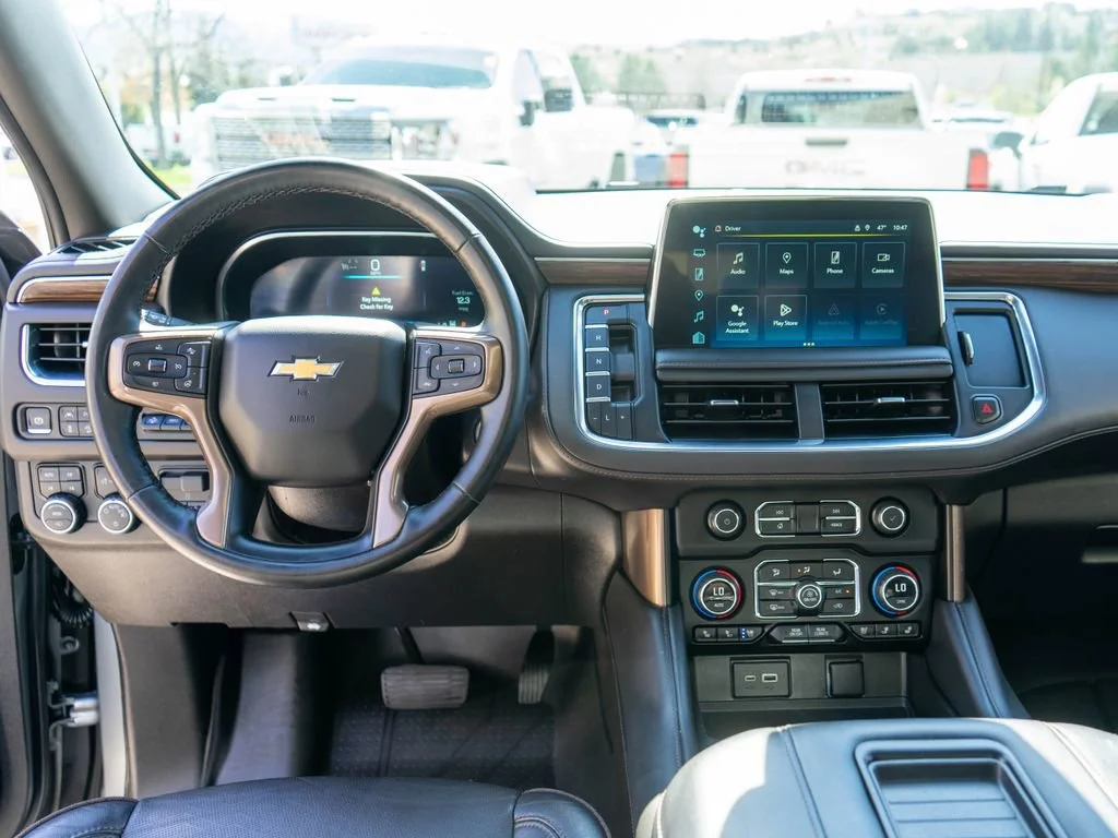 Used 2024 Sterling Gray Metallic Chevrolet High Country image 17