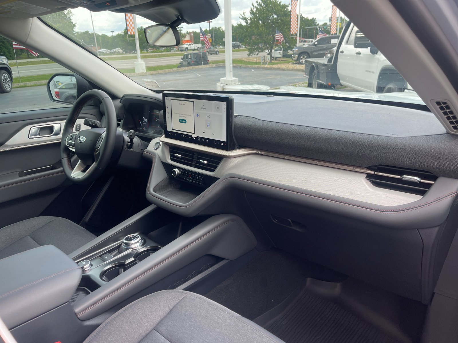 New 2026 Space White Metallic Ford Active image 18