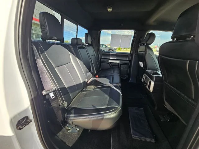 Used 2019  Ford Lariat image 25