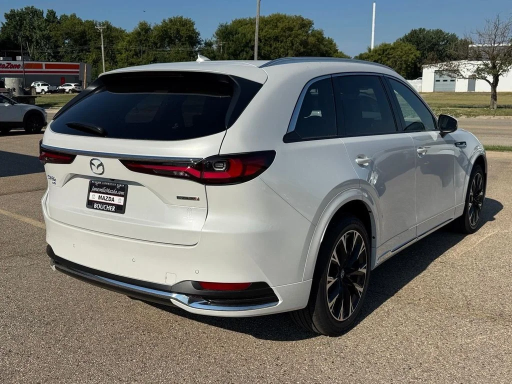 New 2026 Rhodium White Premium Mazda 3.3 Turbo S Premium Plus image 5