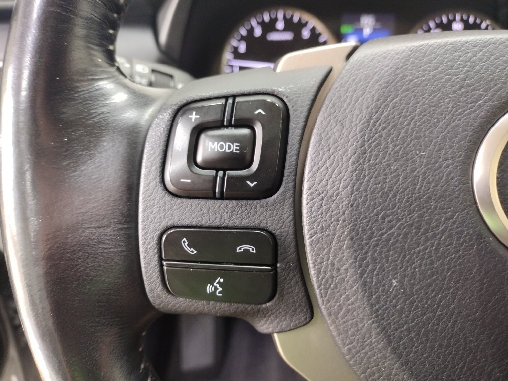Used 2017 Silver Lexus 200t image 28