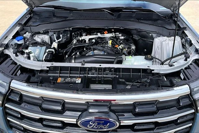 New 2026 Vapor Blue Metallic Ford Active image 12