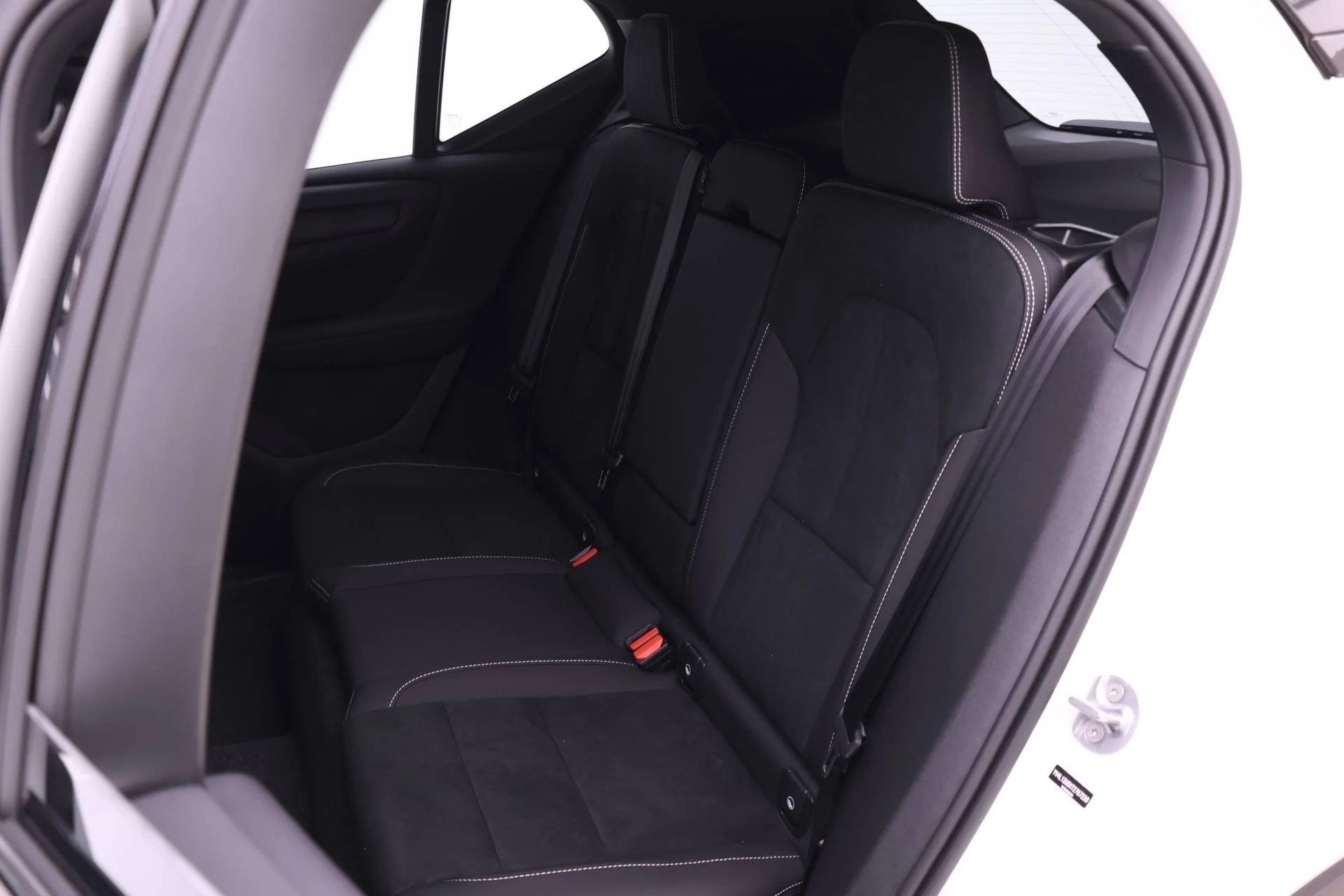 New 2026 White Volvo B5 Ultra Black Edition image 13