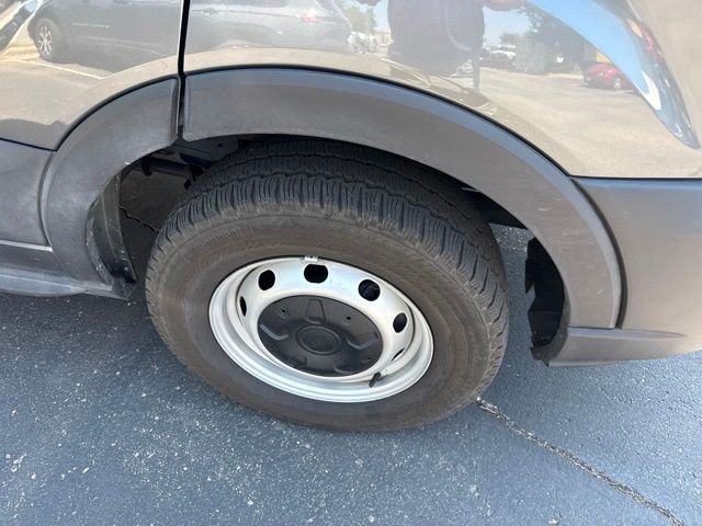 Used 2025 Gray Ford Base image 4