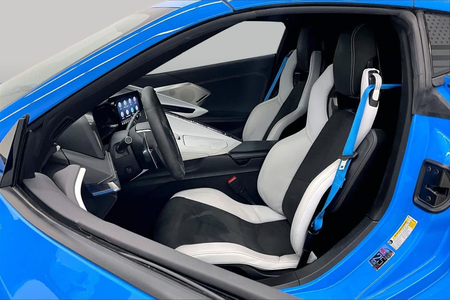 Used 2021 Rapid Blue Chevrolet 2LT image 8