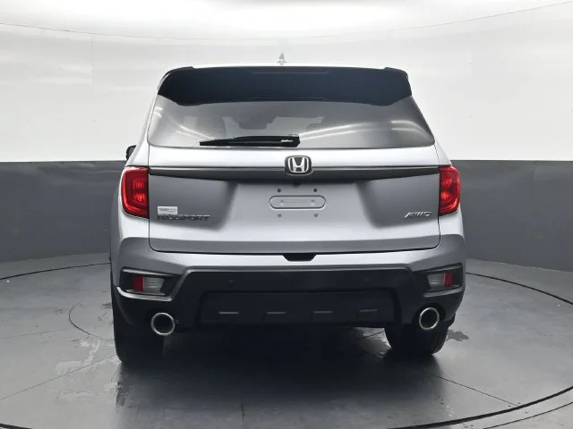 Used 2023 Lunar Silver Metallic Honda EX-L image 5