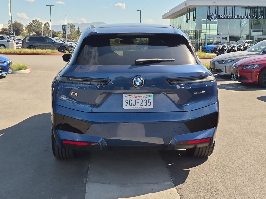 Used 2024 Blue BMW xDrive50 image 7