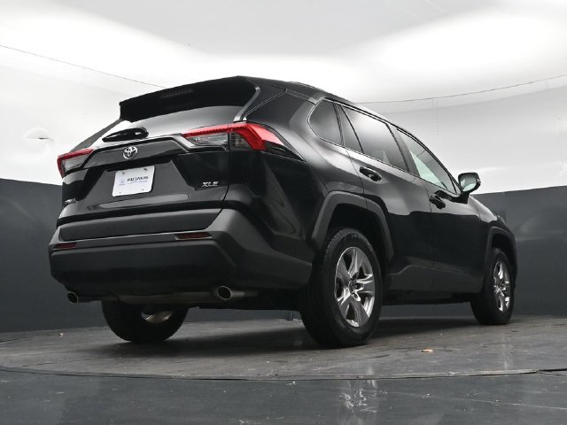 Used 2025 Midnight Black Metallic Toyota XLE image 31