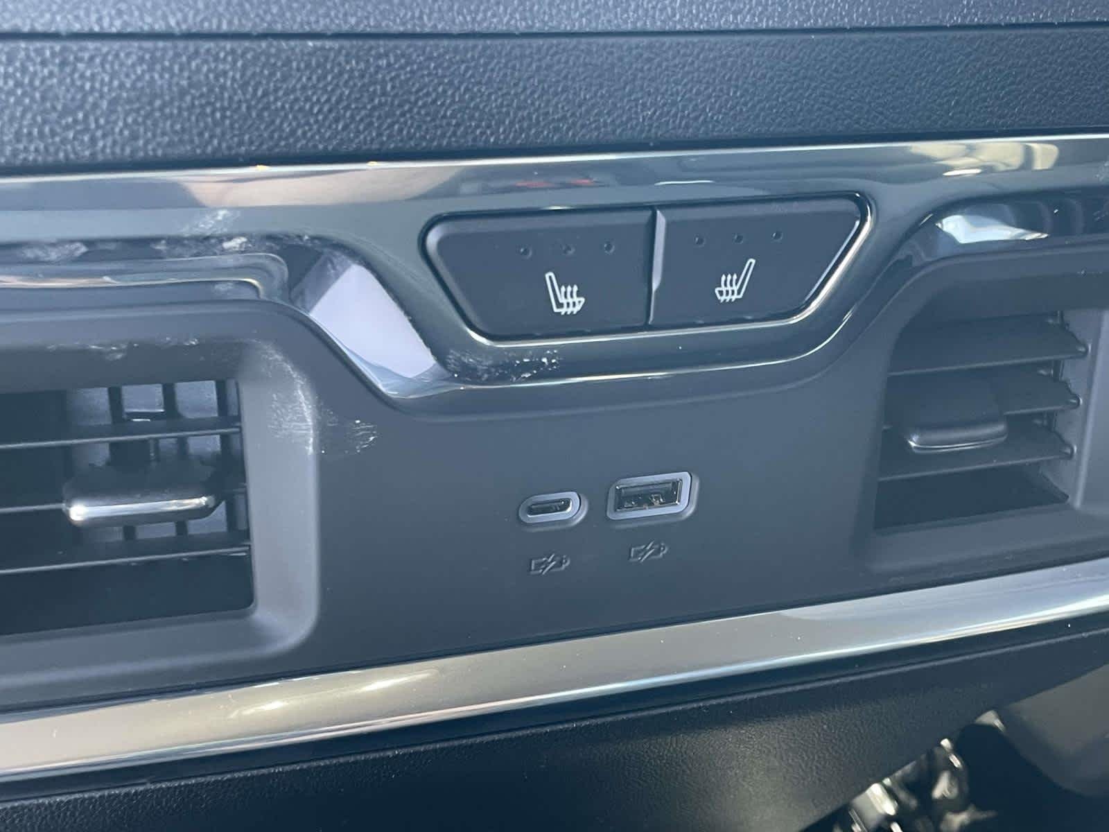 2026 Chevrolet Silverado 1500 LTZ - Photo 21