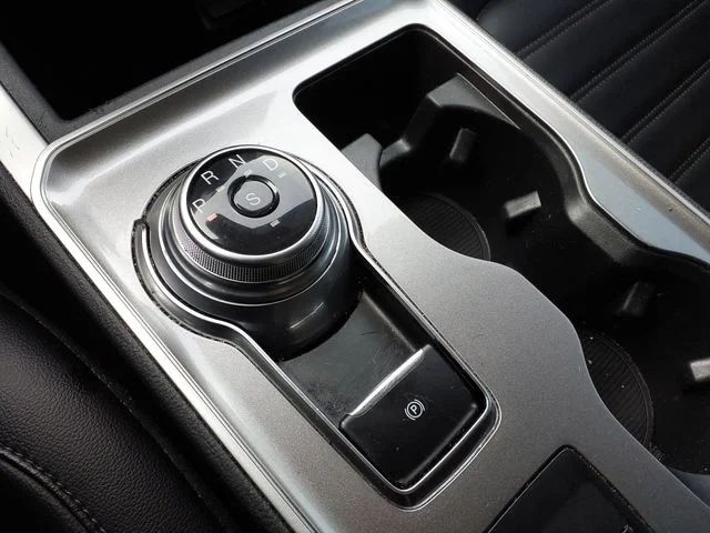 Used 2023 Blue Metallic Ford SEL image 18