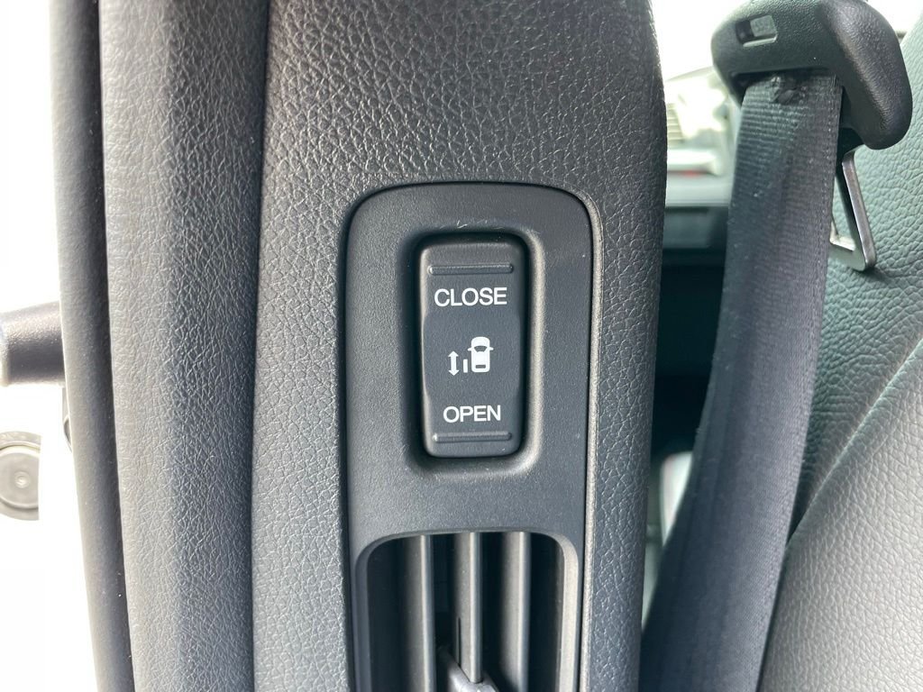 Used 2025 White Honda Sport-L image 56