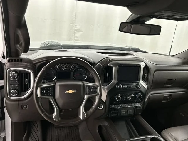 Used 2020 Iridescent Pearl Tricoat Chevrolet LTZ image 27