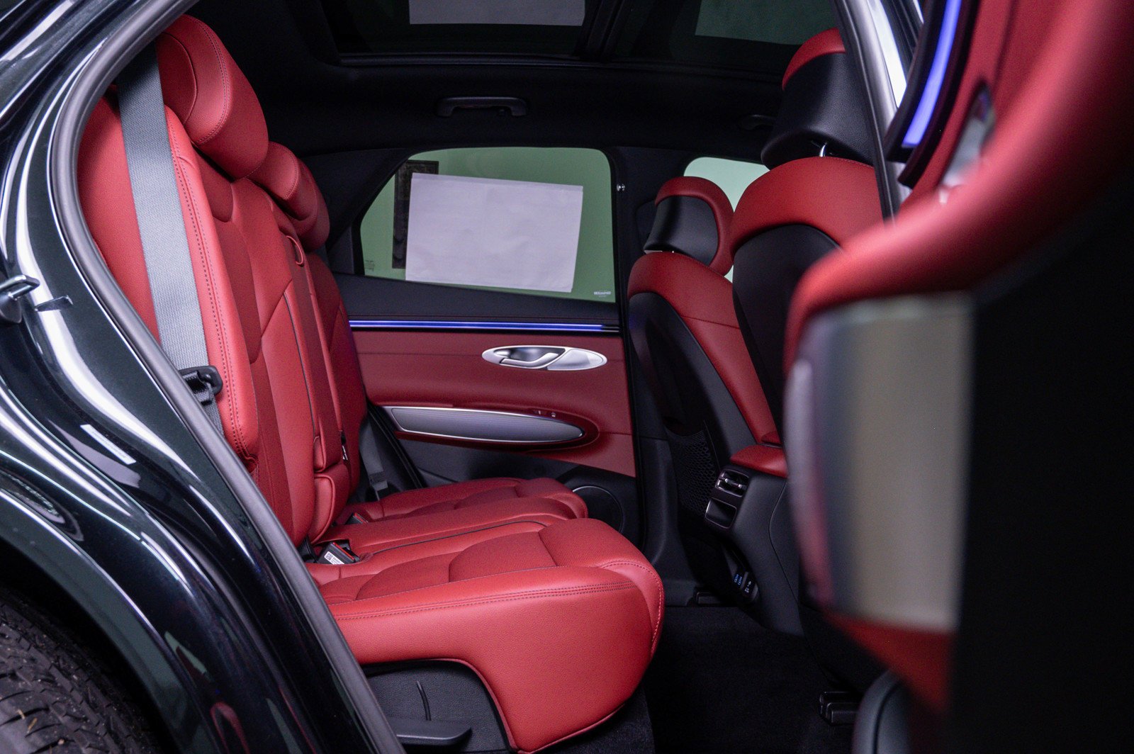 2026 GENESIS GV70 Sport Advanced - Photo 12