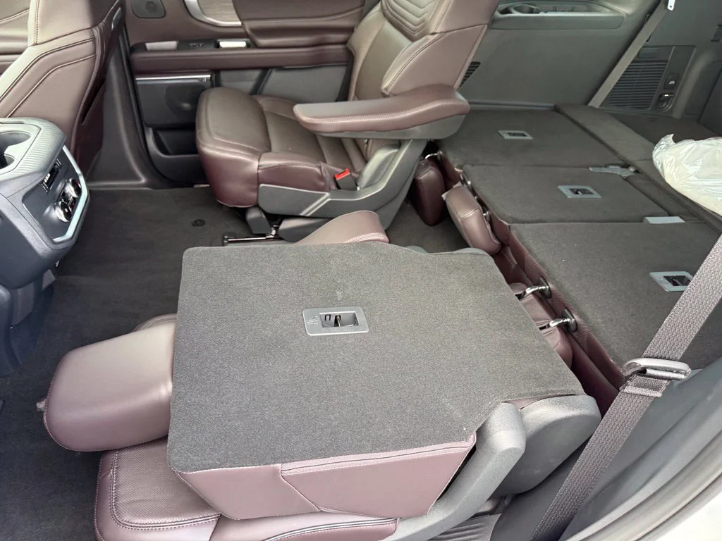 New 2026 Space Silver Metallic Ford Platinum® image 43