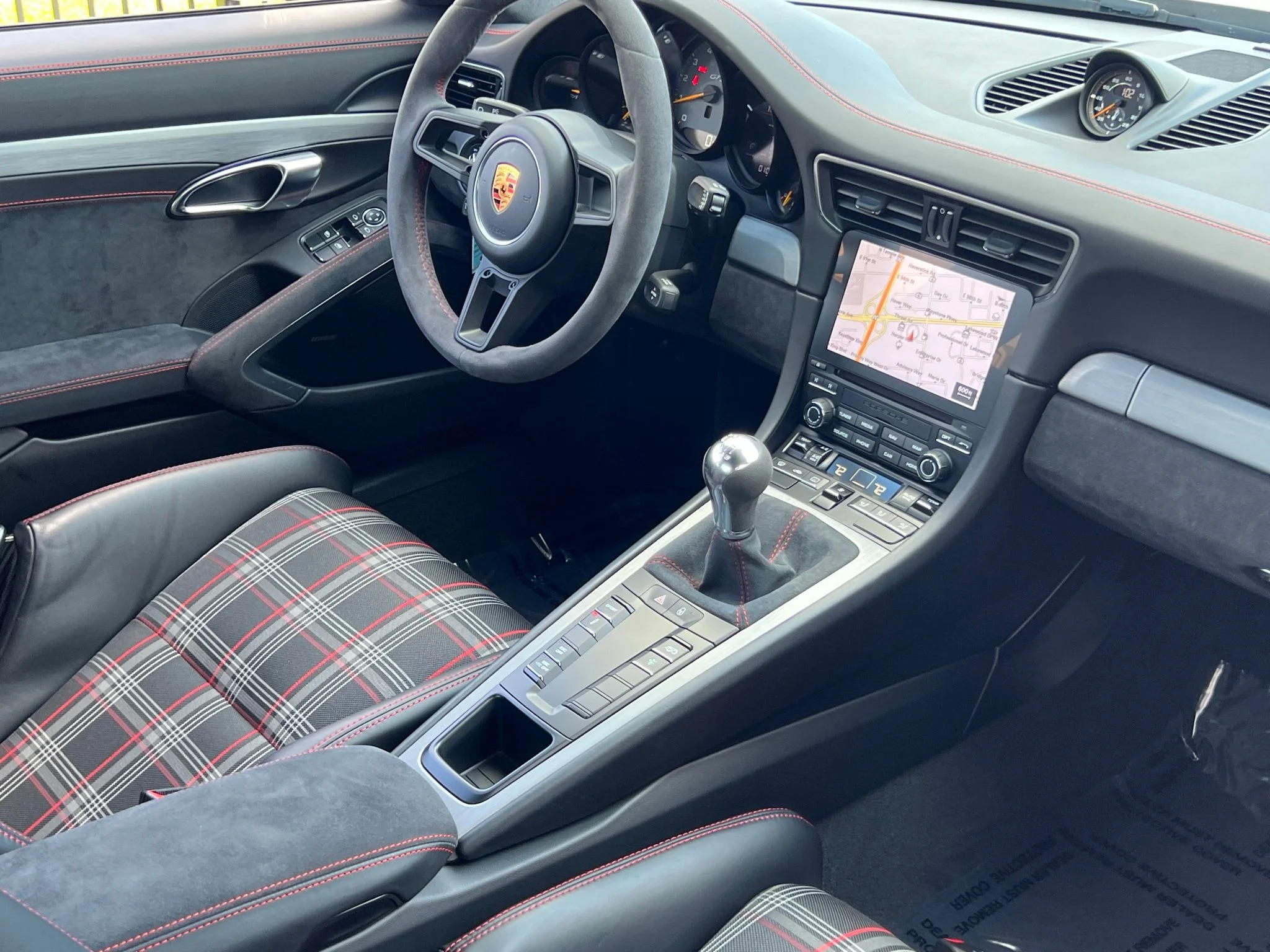 Used 2018 Silver Porsche GT3 image 16