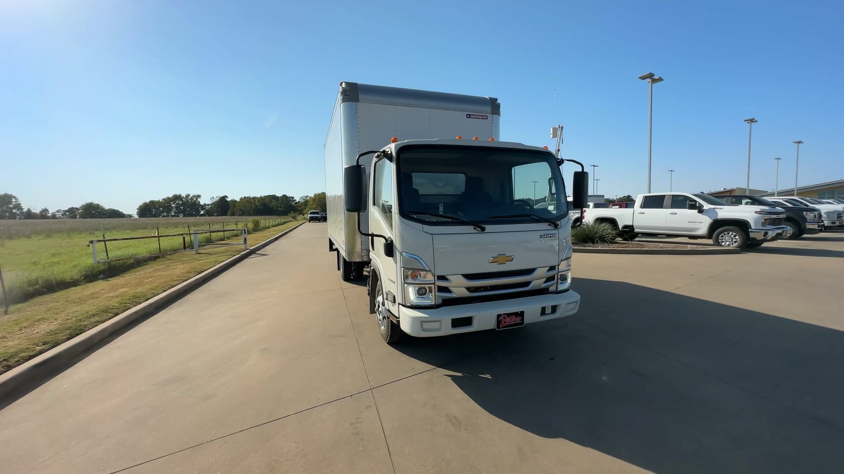 New 2024 Arc White Chevrolet  image 19