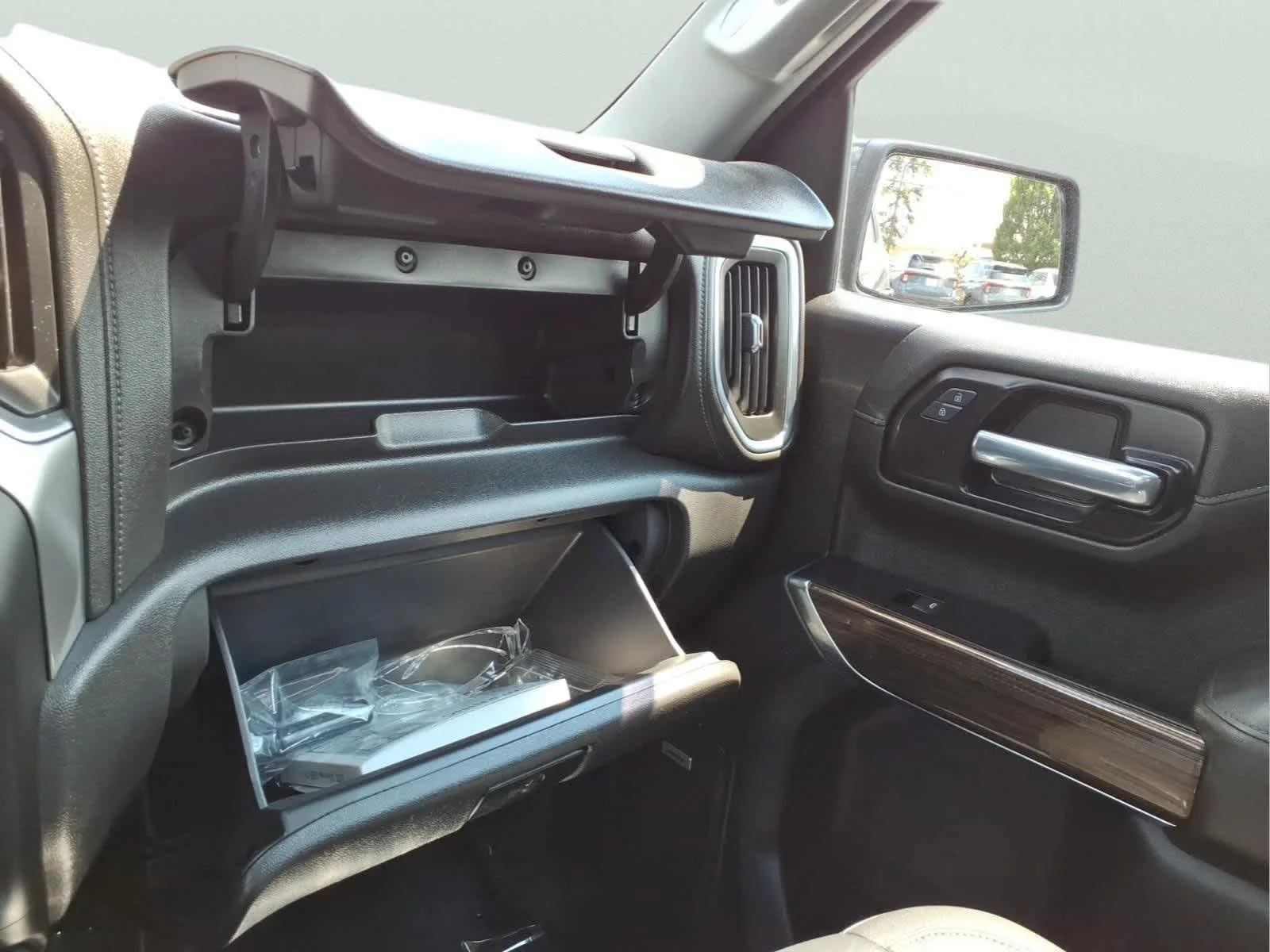 Used 2022 Black Chevrolet LT Trail Boss image 26