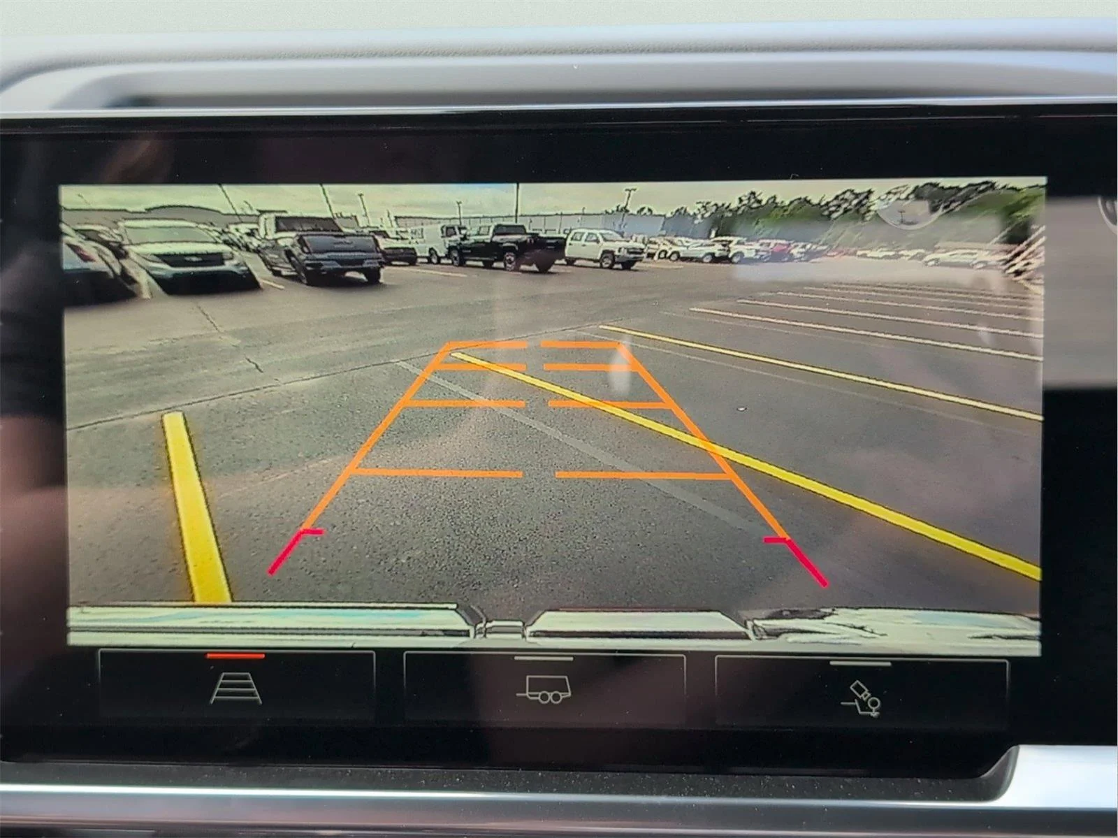 New 2026 Summit White GMC Elevation image 9