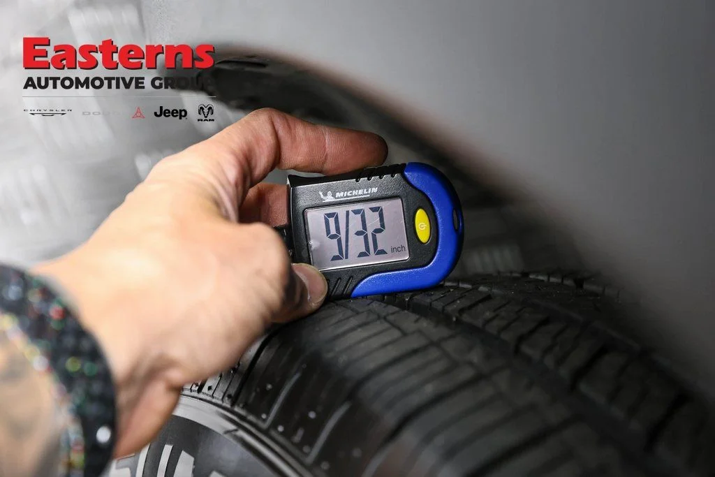 Used 2017 Blue Honda EX-L image 27