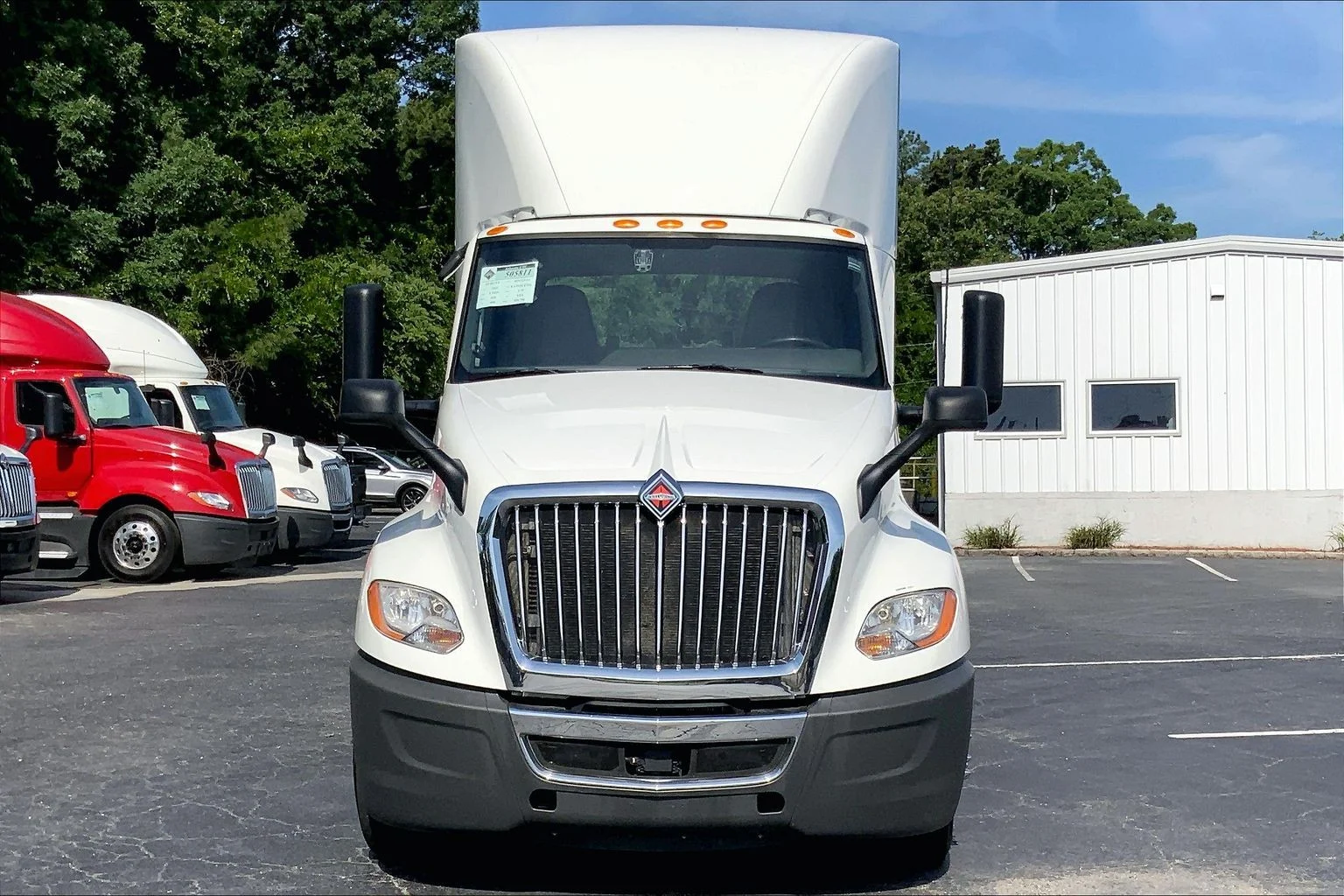 Used 2021 WHITE International  image 4