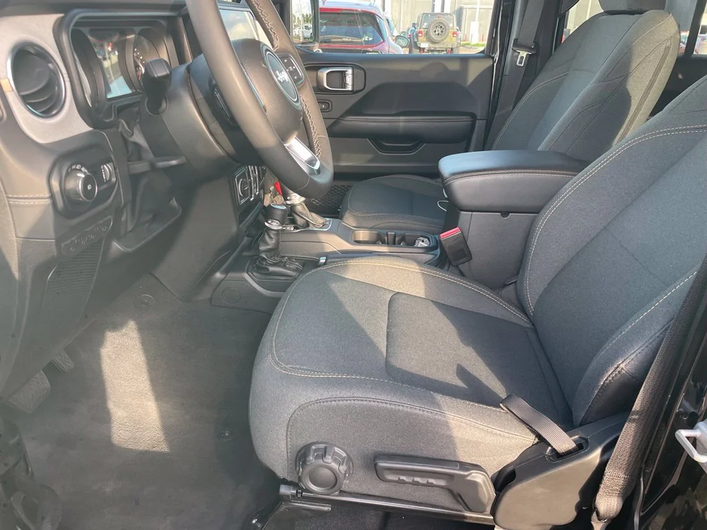 Used 2025 Black Jeep Sahara image 14
