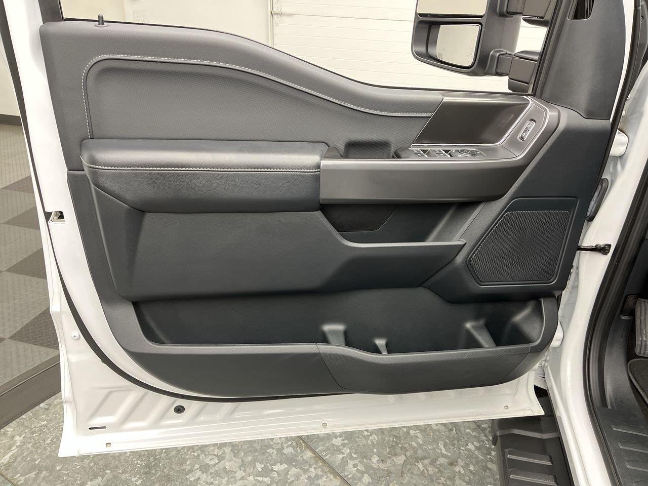 Used 2024 Oxford White Ford XLT image 10