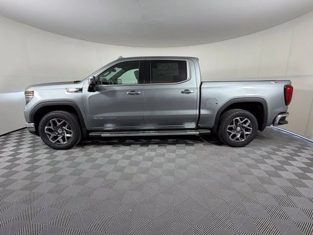 2026 GMC Sierra 1500 SLT - Photo 4