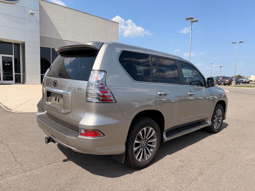 Used 2023 Atomic Silver Lexus 460 Luxury image 7