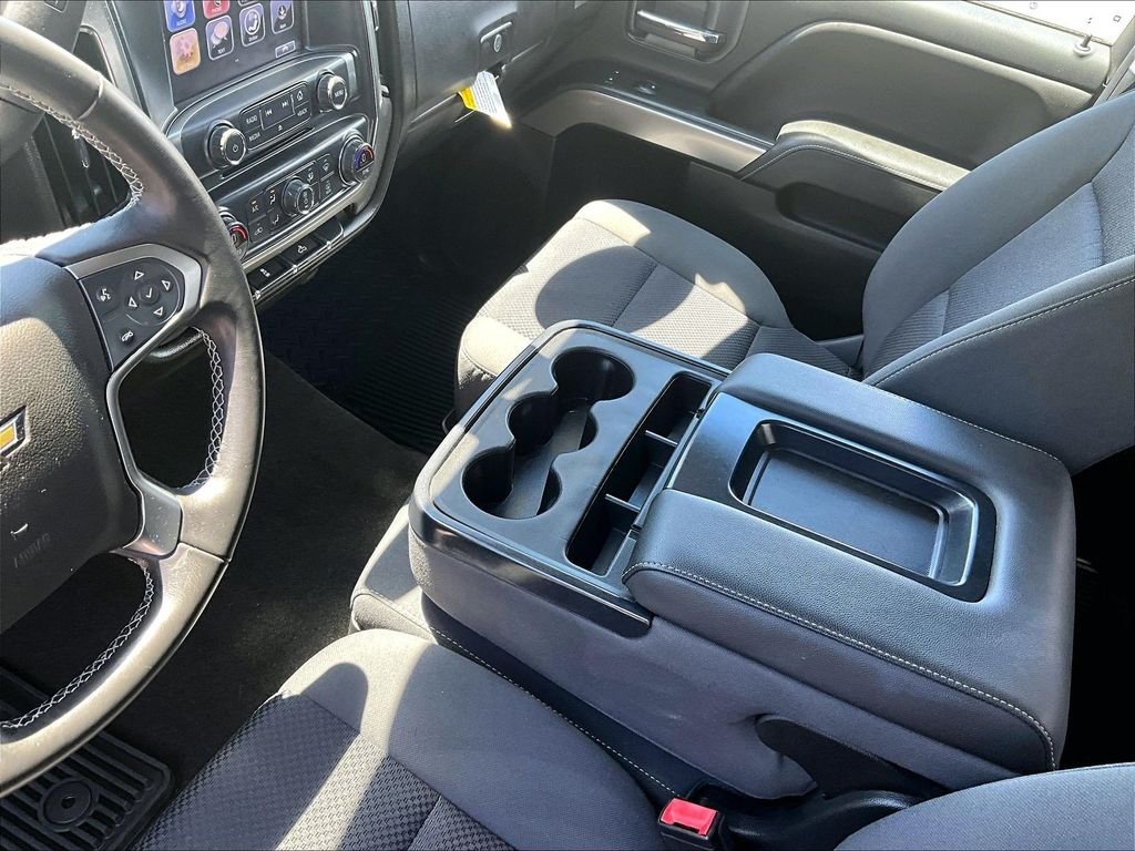 Used 2018 Silver Chevrolet LT image 20