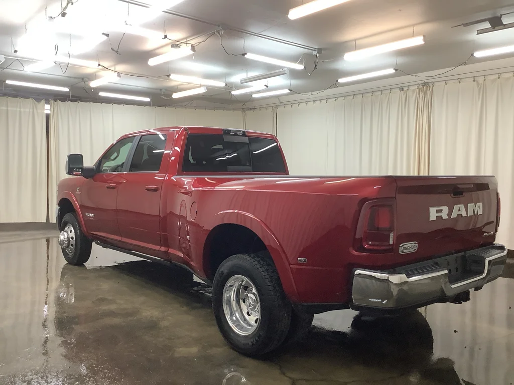 New 2026 Molten Red Pearl-Coat Exterior Paint RAM Longhorn image 8