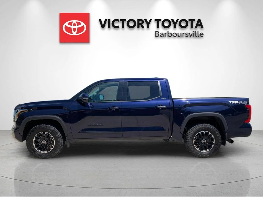 Used 2022  Toyota SR5 image 2