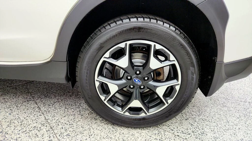 Used 2019 Crystal White Pearl Subaru 2.0i Premium CVT image 9