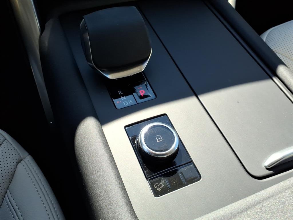2026 Land Rover Discovery Gemini Edition - Photo 13