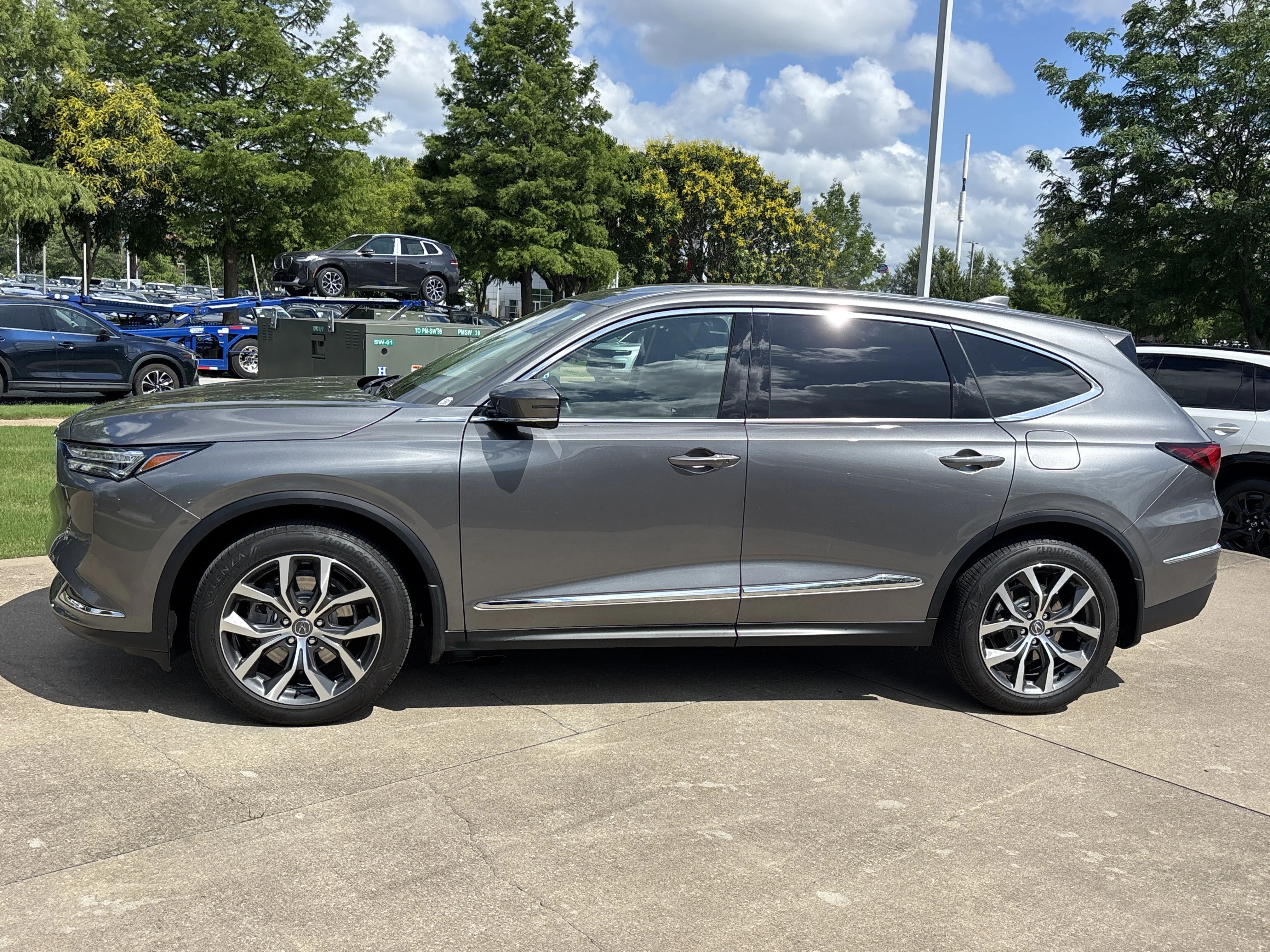 Used 2024 Liquid Carbon Metallic Acura SH-AWD w/Tech Pkg image 10