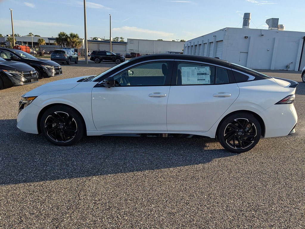 New 2026 Aspen White TriCoat / Super Black Two-tone Nissan SR image 7